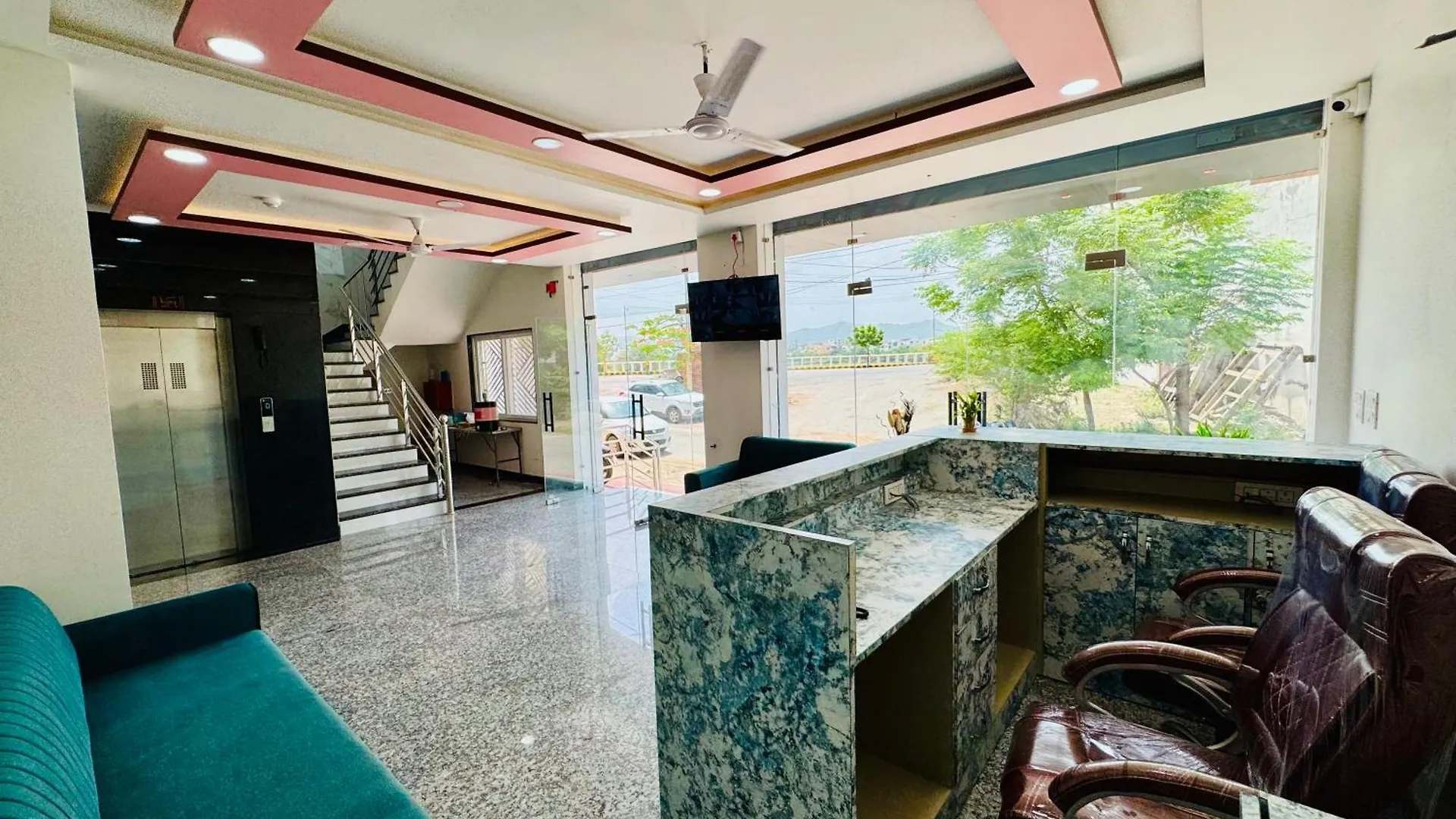 Hotel Bp Lake View Udaipur